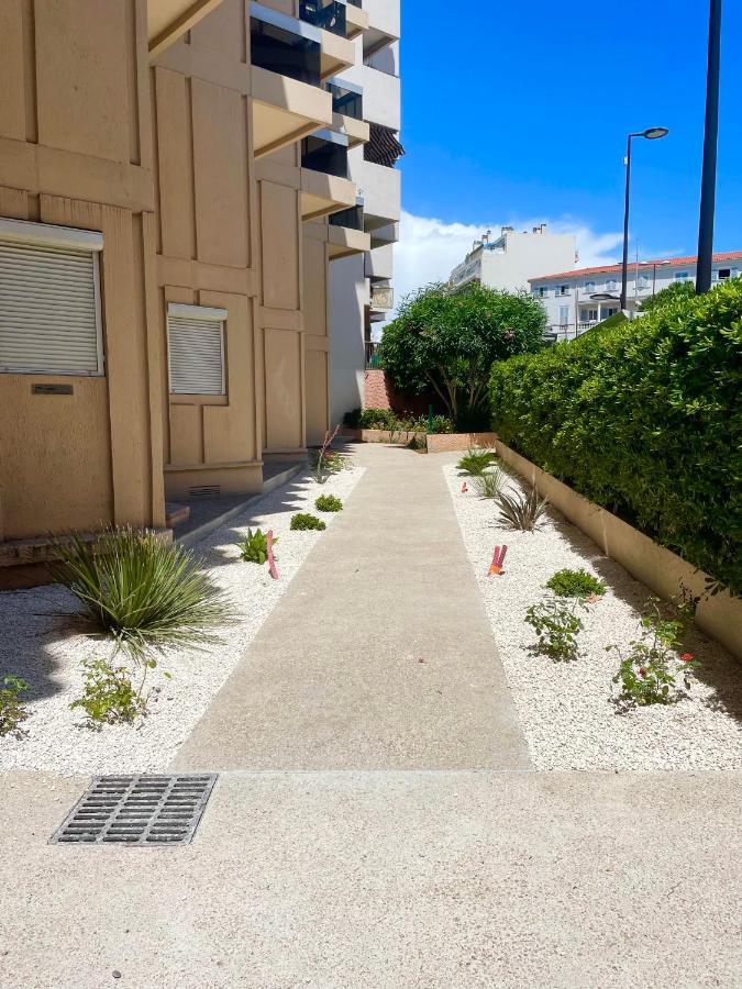 Appartement Juan Les Pins, T2 Cosy Et Confortable, Avec Parking En Sous-sol, Proche Plages Et Commerces *